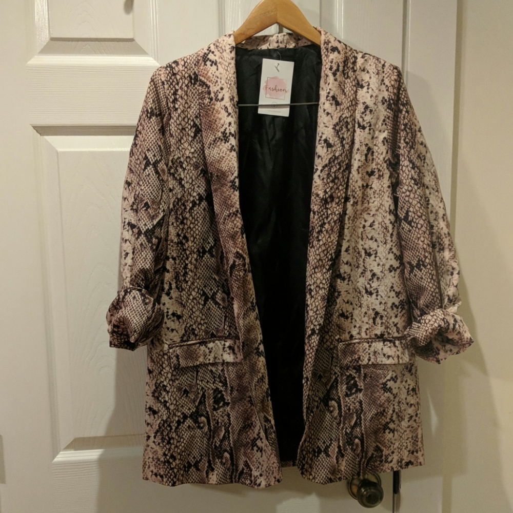 Brand New With Tags Snakeskin Blazer Size 8/10